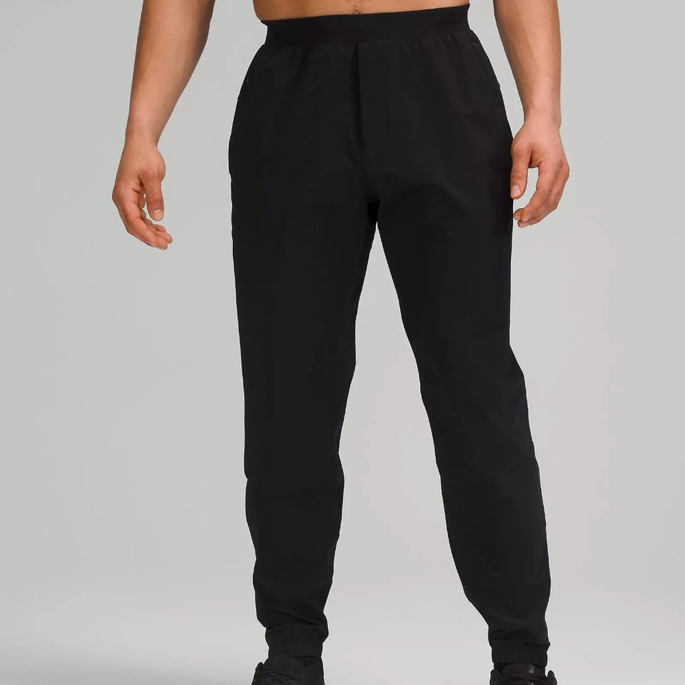 Lululemon Surge Jogger Black, Size Small.